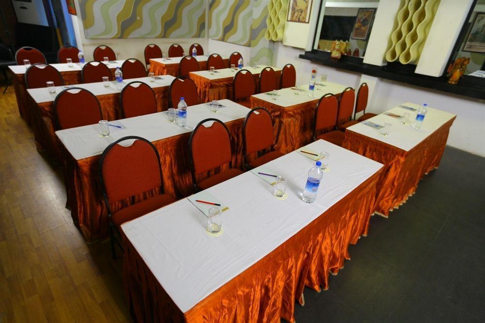 Hotel Oriental Inn Chennai Exterior foto