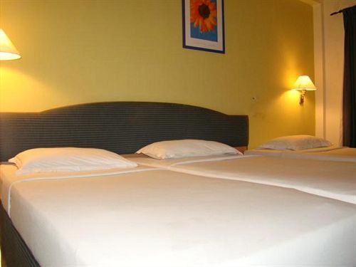 Hotel Oriental Inn Chennai Exterior foto